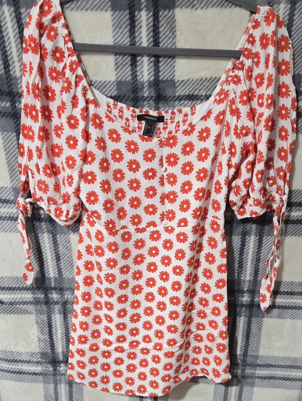 Forever 21 White Scoop Neck Top with Red Daisy Print